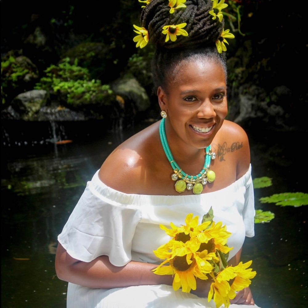 Meet your Posher, Brittney